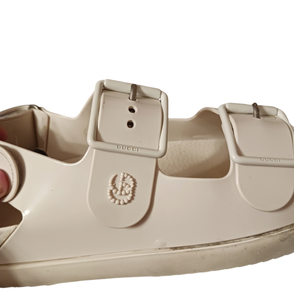Gucci White Sandals - Picture 12 of 12